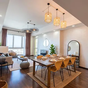  Apartment Elegant 2br Palm Jumeirah Apt With Pool Access